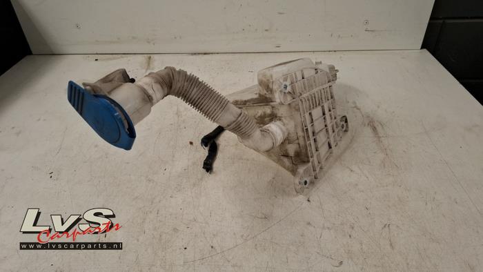 Audi A3 Réservoir lave-glace avant