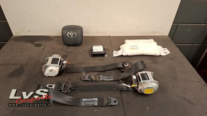 Toyota Pro-Ace City Kit+module airbag