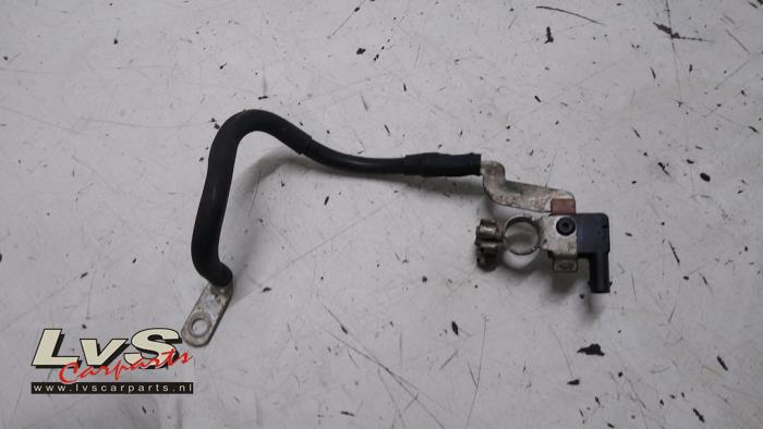 Volkswagen Caddy Battery pole