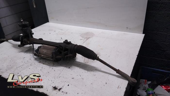 Servostyrningsbox från en Skoda Superb (3TAA) 1.8 TSI 16V 2009