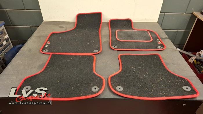 Audi A3 Kit tapis