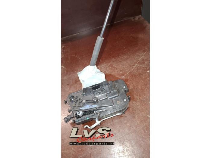 Ford Focus Serrure portière mécanique 4portes avant gauche