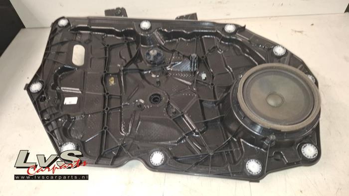 Ford Focus Mécanique vitre 4portes avant gauche