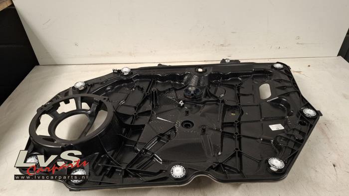 Ford Focus Mécanique vitre 4portes avant droite