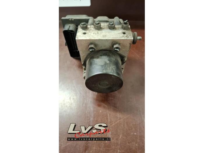 Volkswagen Polo ABS Pomp