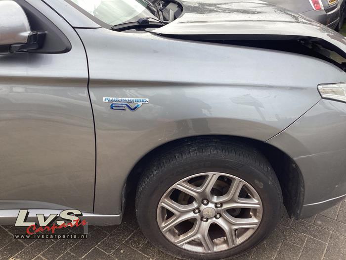 Mitsubishi Outlander Aile avant droite