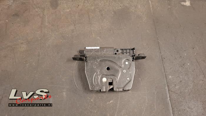 BMW X1 Schließmechanik Heckklappe