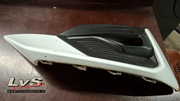 Ford Focus Plaque de protection feu antibrouillard gauche