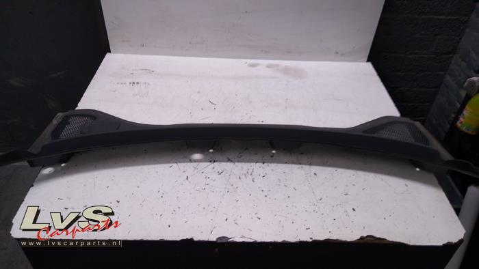 Audi A3 Cowl top grille