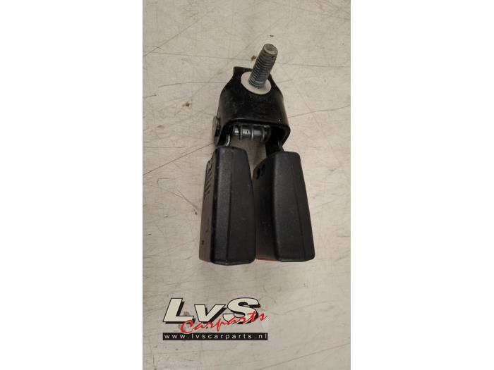 Ford KA+ Insertion ceinture de sécurité arrière centre