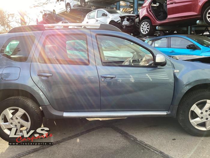 Dacia Duster Portière 4portes arrière droite