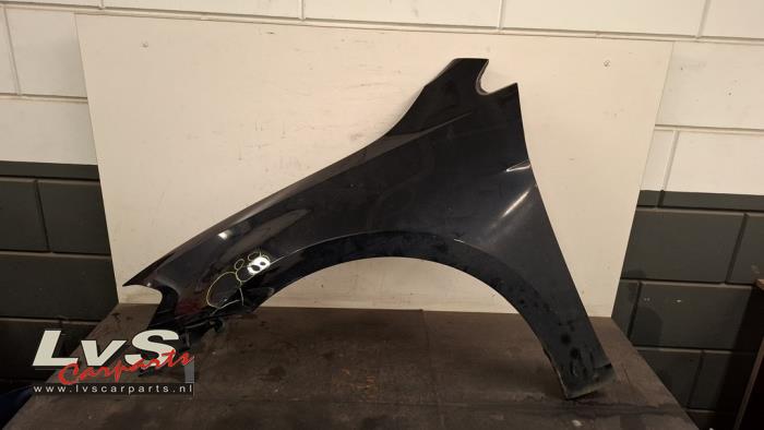 Volkswagen Golf Kotflügel links vorne