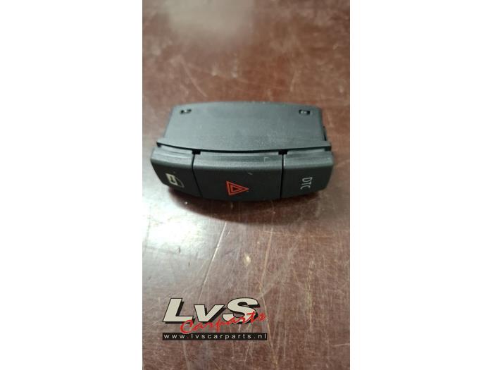 BMW 1-Serie Panic lighting switch