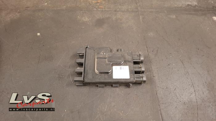 Renault Trafic Spannungsregler