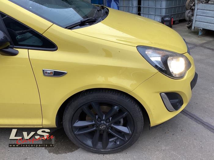 Opel Corsa Aile avant droite