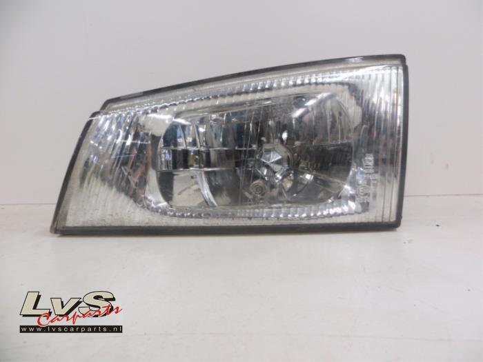 Kia Pregio Scheinwerfer links