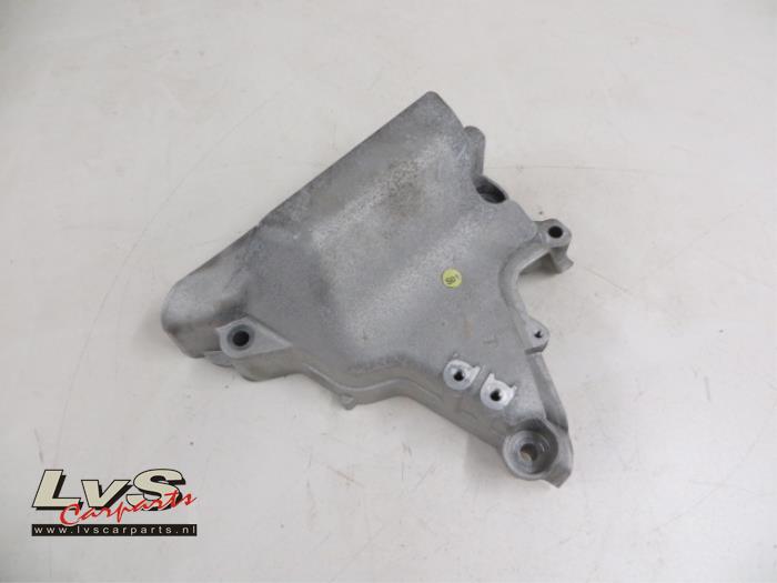 Volkswagen Polo Support moteur