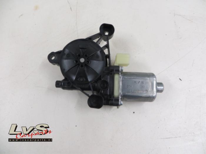 Volkswagen Golf Door window motor