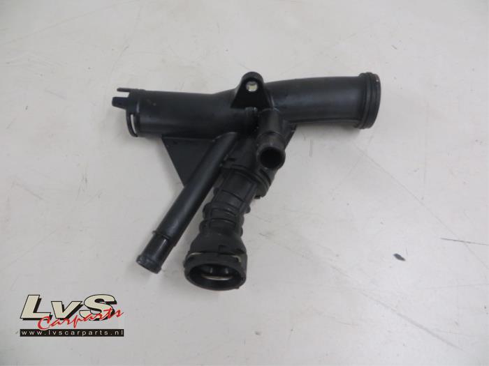 Volkswagen Golf Water pipe