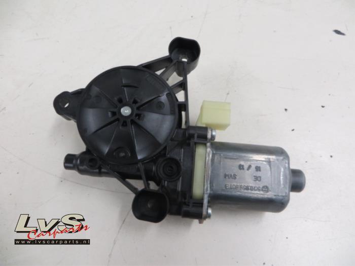 Volkswagen Golf Door window motor