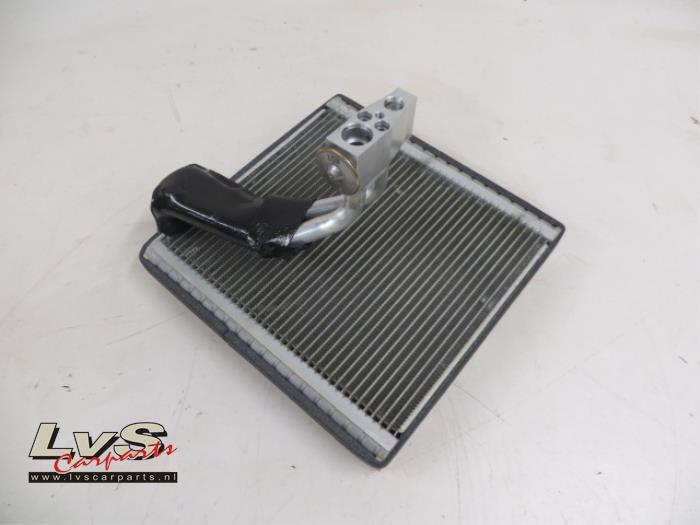 Volkswagen Golf Aircoverdamper