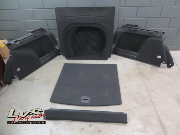 Volkswagen Golf Revêtement coffre