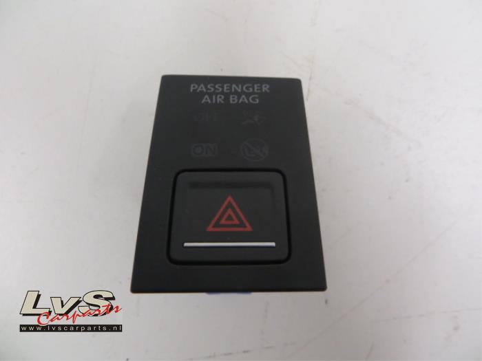 Volkswagen Golf Panic lighting switch
