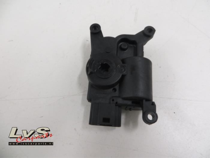 Volkswagen Golf Heater valve motor