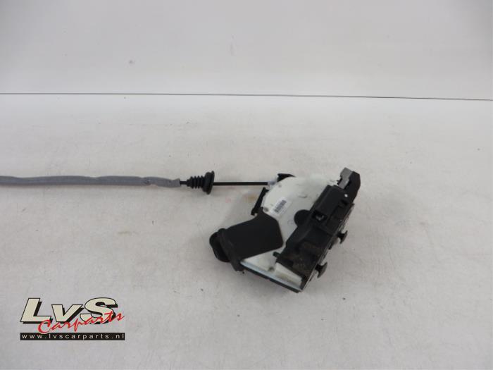 Volkswagen Polo Deurslot Mechaniek 2Deurs rechts