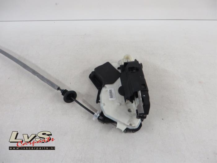 Volkswagen Polo Deurslot Mechaniek 2Deurs links