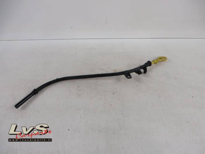 Volkswagen Polo Oil dipstick