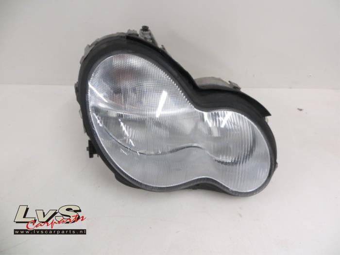 Mercedes C-Klasse Koplamp rechts