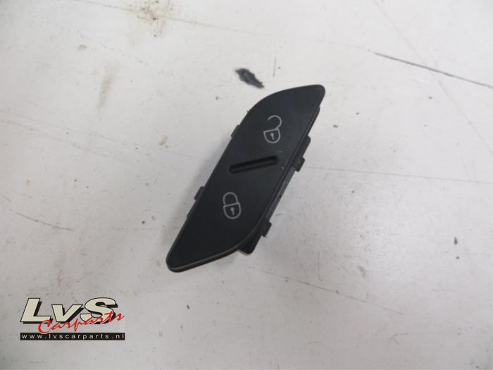 Volkswagen Golf Central locking switch