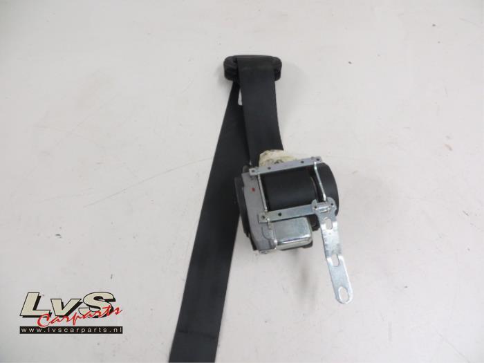 Volkswagen Polo Tendeur de ceinture droit