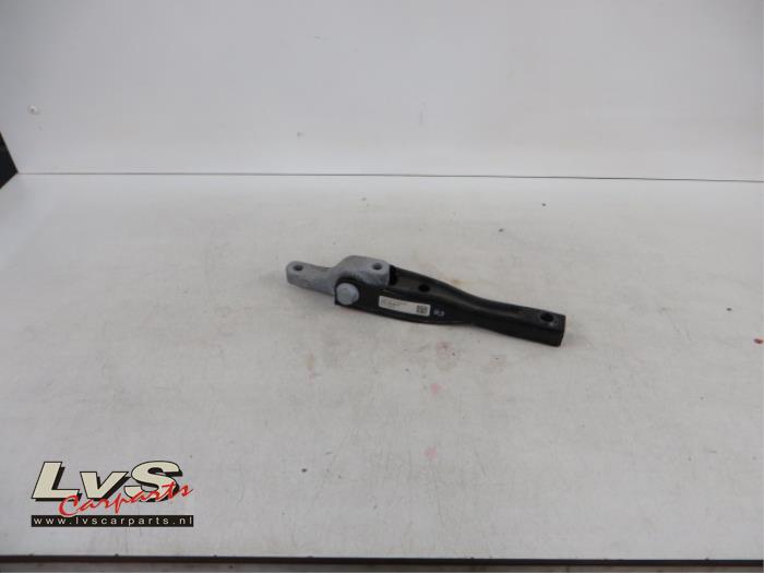 Audi A3 Engine mount