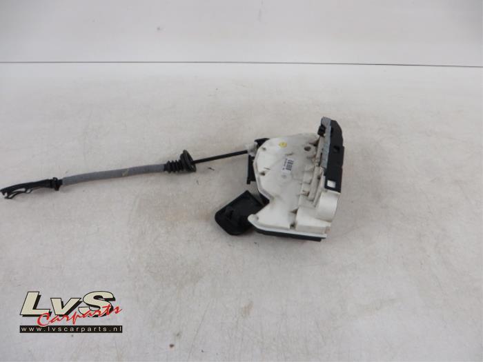 Volkswagen Golf Rear door mechanism 4-door, right