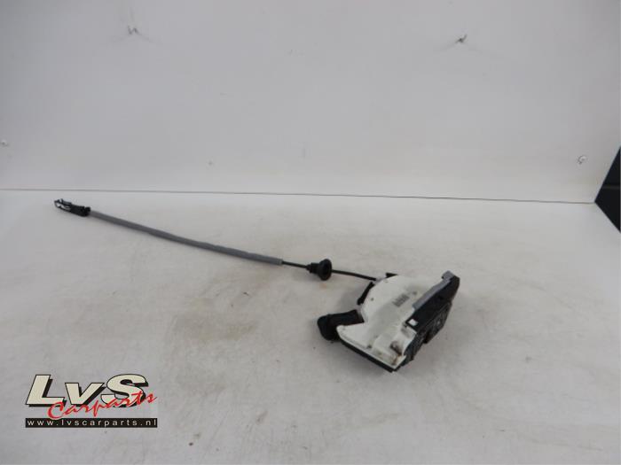 Volkswagen Golf Serrure portière mécanique 4portes avant droite