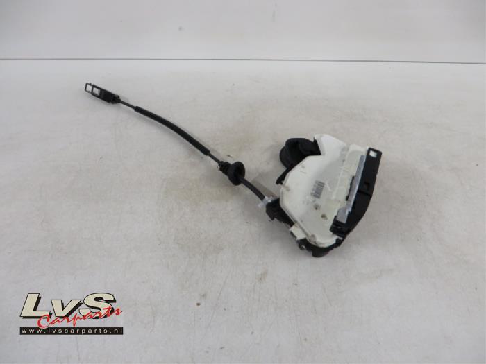 Volkswagen Golf Deurslot Mechaniek 4Deurs links-achter