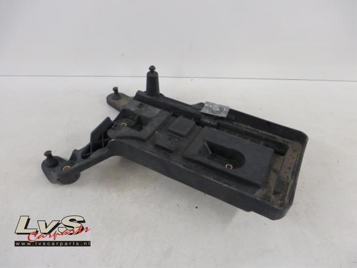 Volkswagen Sharan Battery box