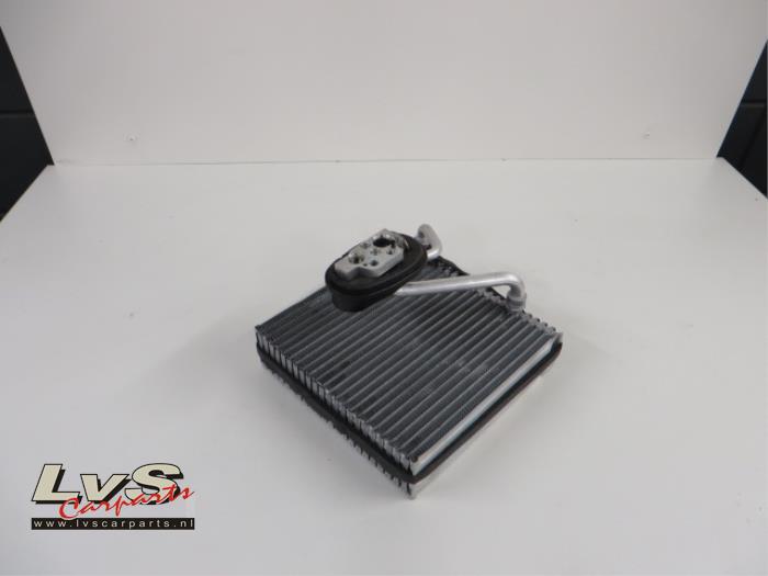 Volkswagen Touran Air conditioning vaporiser