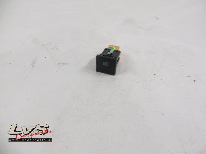 Volkswagen Polo Rear window heating switch