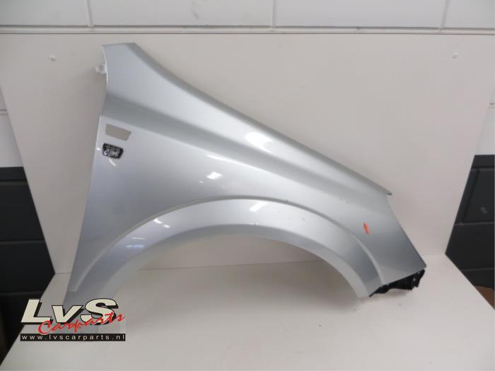 Opel Astra Front wing, right