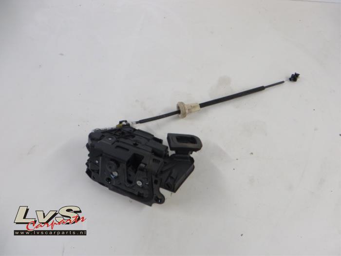 Volkswagen Golf Serrure portière mécanique 4portes avant droite