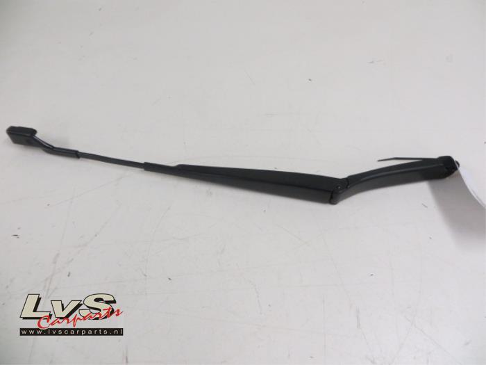 Volkswagen Eos Front wiper arm