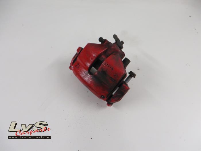 Volkswagen Golf Remklauw (Tang) rechts-voor