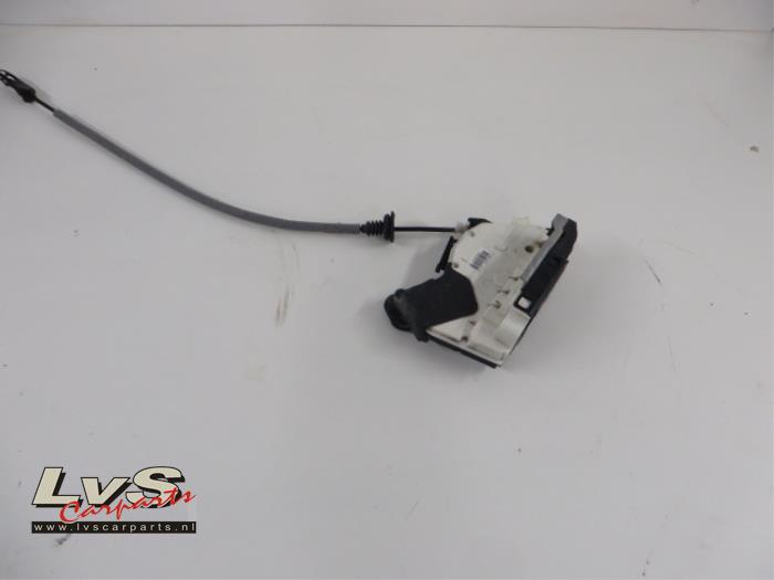 Volkswagen Golf Serrure portière mécanique 4portes avant droite