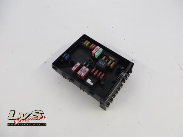 Volkswagen Touran Fuse box