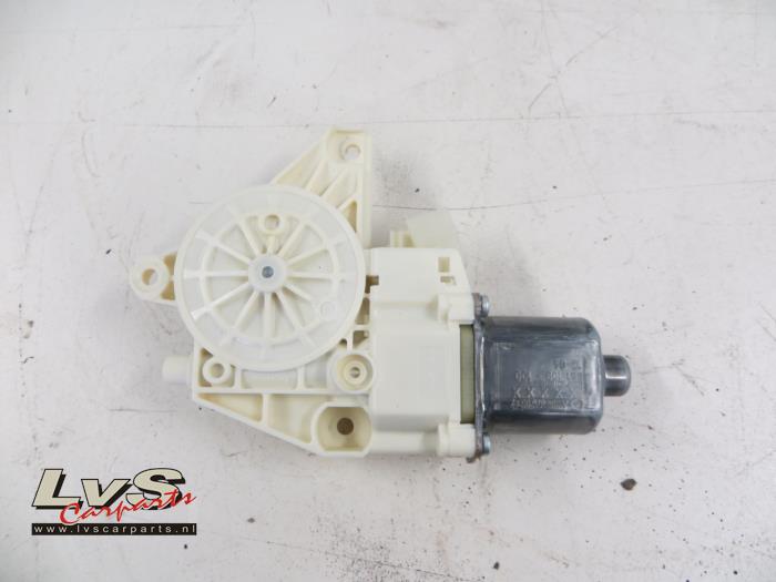 Mercedes E-Klasse Moteur de vitre portière