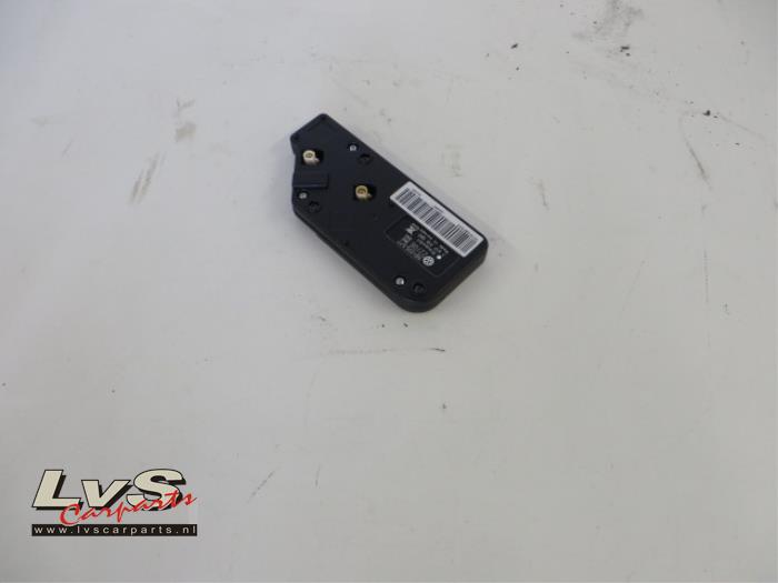 Volkswagen Eos Antenna Amplifier
