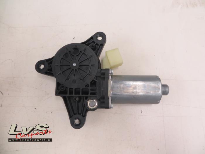 Mercedes Viano Fenstermotor Tür